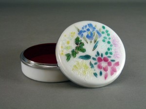 埼玉県 桶川市で安藤七宝の小箱や玉川堂の銅花瓶などを買取らせて頂きました