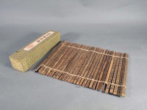 埼玉県 桶川市で中国の木簡（工芸品）をお譲り頂きました
